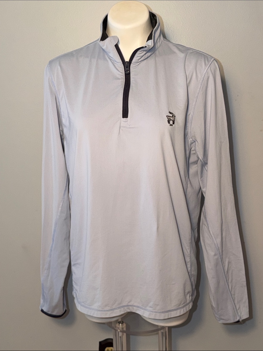 Greyson Men’s Colorado Quarter Zip. Medium. Pale blue.